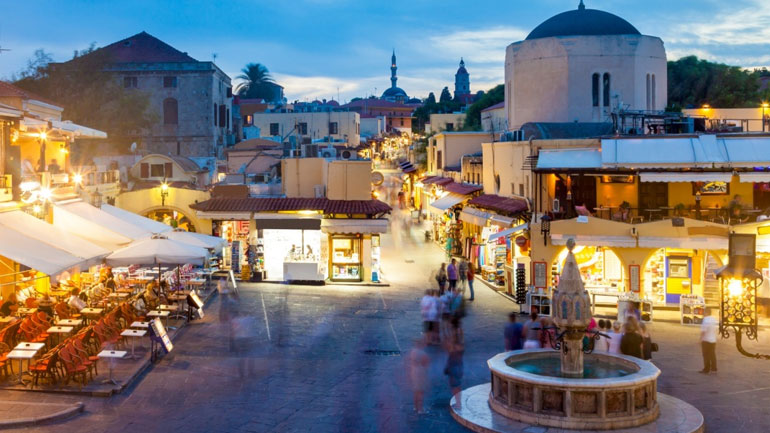 Έλεγχοι για παράνομες ξεναγήσεις στη Ρόδο