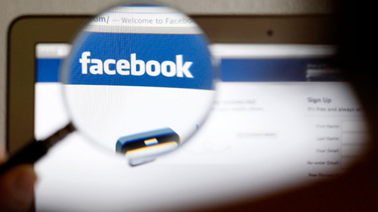 Έρευνα του IRS στο Facebook για φοροαποφυγή