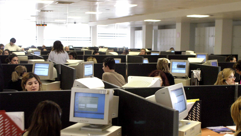 Δημόσιο: Ανατροπές στους μισθούς