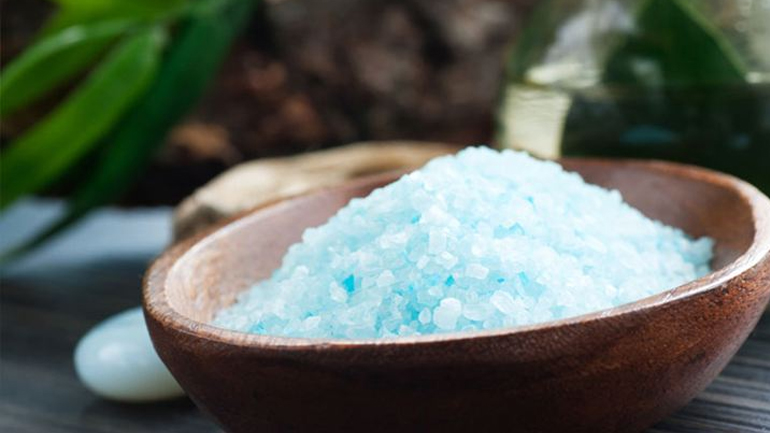 Θεραπεύστε την ακμή με… αλάτι!
