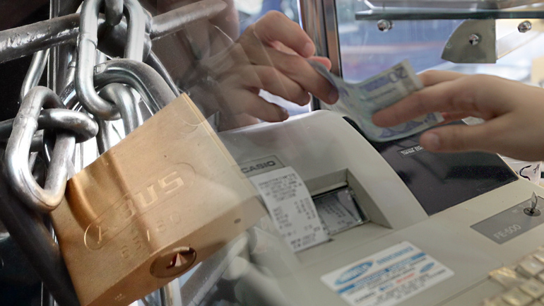 “Λουκέτο” σε όσους δεν κόβουν αποδείξεις