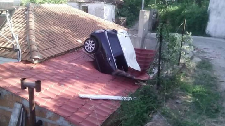 Τα MINI πετάνε… στη Λάρισα!