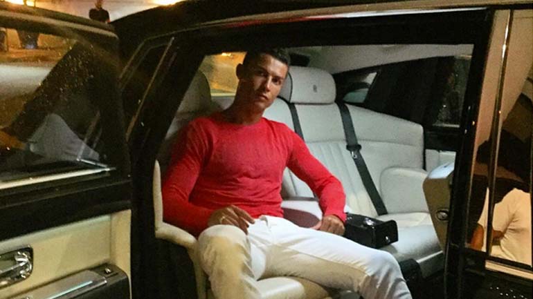 Ο Ronaldo και το… φάντασμα της RR! Ο Ronaldo και το… φάντασμα της RR!