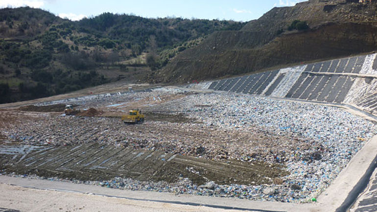 «Όχι» στη μεταφορά των απορριμμάτων της Λευκάδας στην Ήπειρο από Δημάρχους