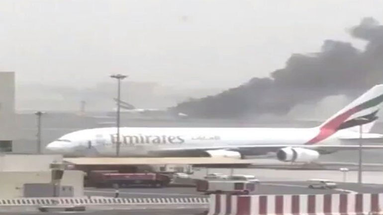 Ντουμπάι: Νεκρός πυροσβέστης κατά την κατάσβεση φωτιάς στο αεροσκάφος της Emirates