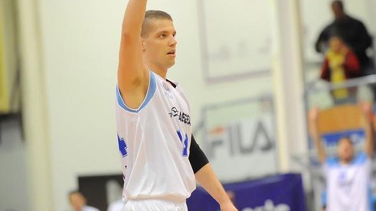 Συνεχίζει στον Κολοσσό ο Αχόνεν