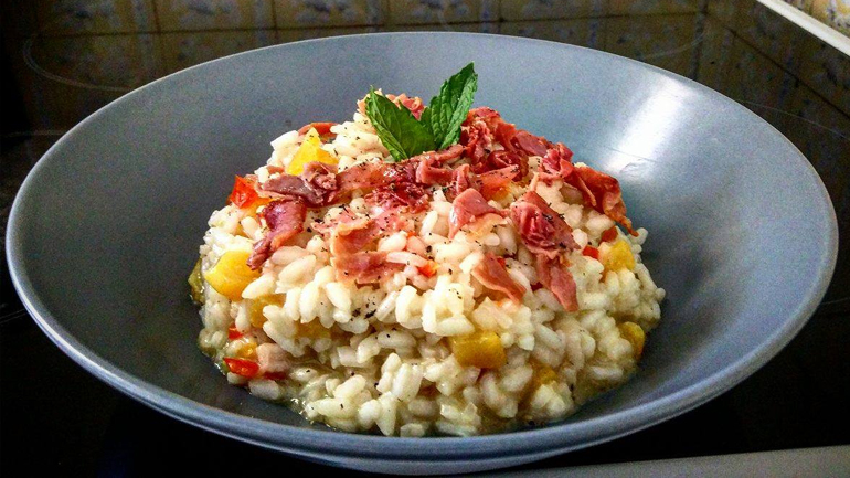 Ριζότο με προσούτο και σκόρδο