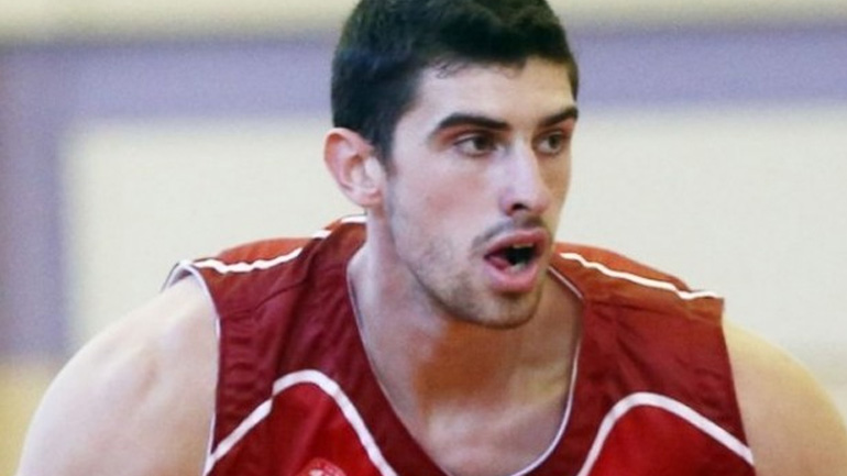 Μπάσκετ: Στον Κόροιβο ο Χατζηνικόλας