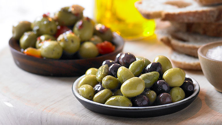 Τα διατροφικά οφέλη της ελιάς στην υγεία μας