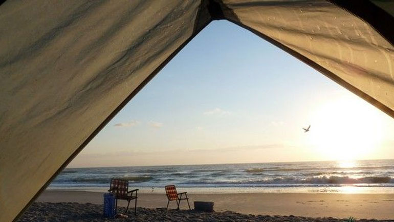 Οικονομική κρίση και μεταναστευτικό πλήττουν τα κάμπινγκ Χαλκιδικής και Πιερίας