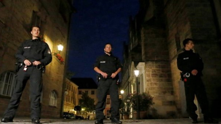 Spiegel: Καθοδηγητές από το ISIS είχαν οι δύο δράστες των επιθέσεων στη Γερμανία