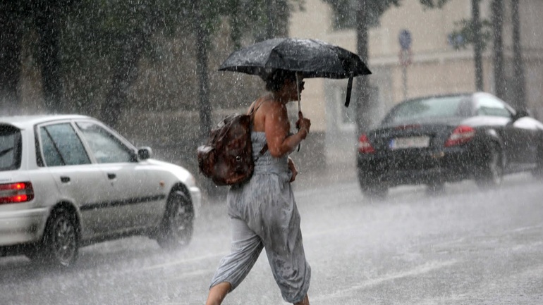 ΕΜΥ: Βροχές, χαλάζι και θυελλώδεις άνεμοι μέχρι τη Δευτέρα