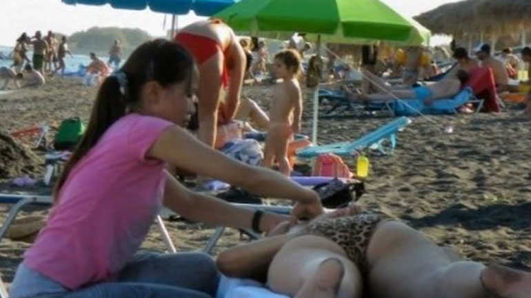 Ρέθυμνο: Συλλήψεις μασέζ στην παραλία