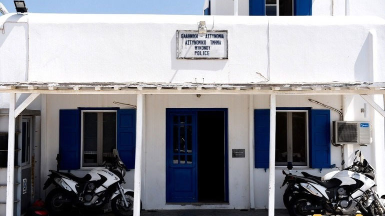 Μύκονος: Συνελήφθη 42χρονος Ιταλός για κυκλοφορία πλαστών χαρτονομισμάτων