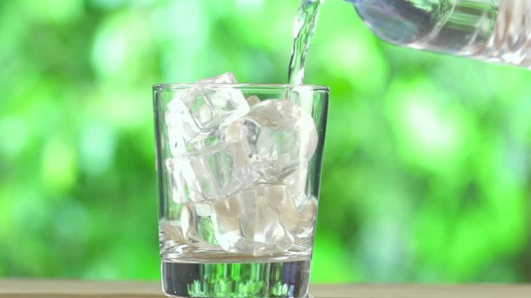 Γιατί με το κρύο νερό ξεδιψάμε καλύτερα;
