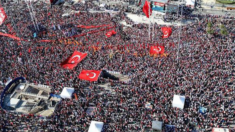 Σήμερα η μεγαλύτερη συγκέντρωση που έχει γίνει ποτέ στην Τουρκία!