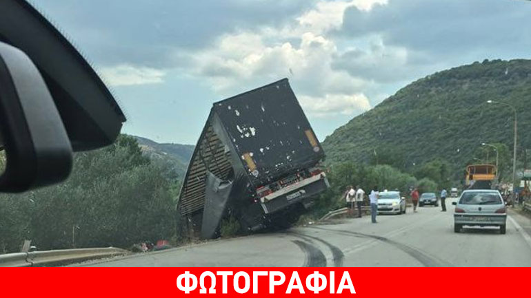 Ιωάννινα: Θανατηφόρα σύγκρουση αυτοκινήτου με νταλίκα