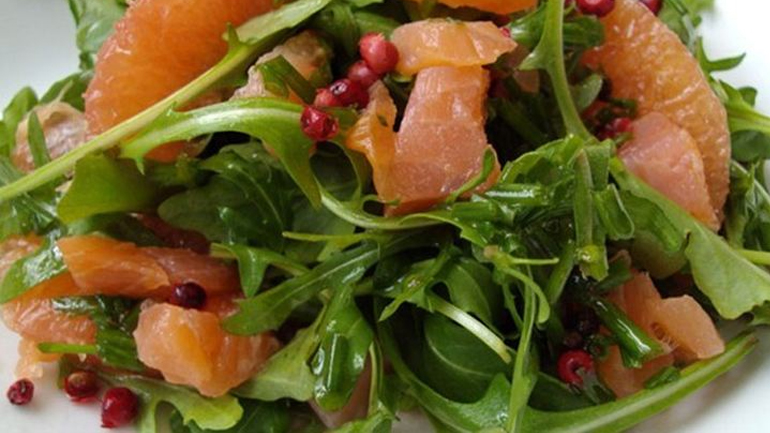 Ρόκα με καπνιστό σολωμό