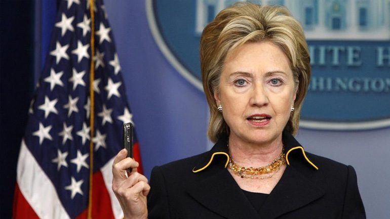 Χ. Κλίντον: Ο Τραμπ επαναλαμβάνει τα λόγια του Πούτιν