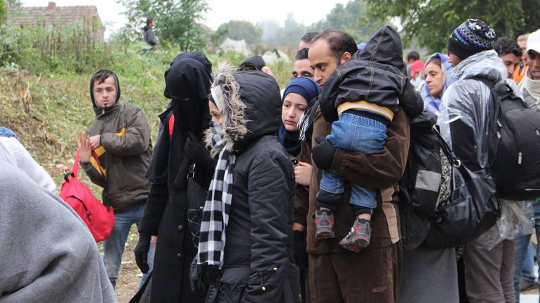 Αυξάνονται οι μετανάστες στα σύνορα Ελβετίας – Ιταλίας