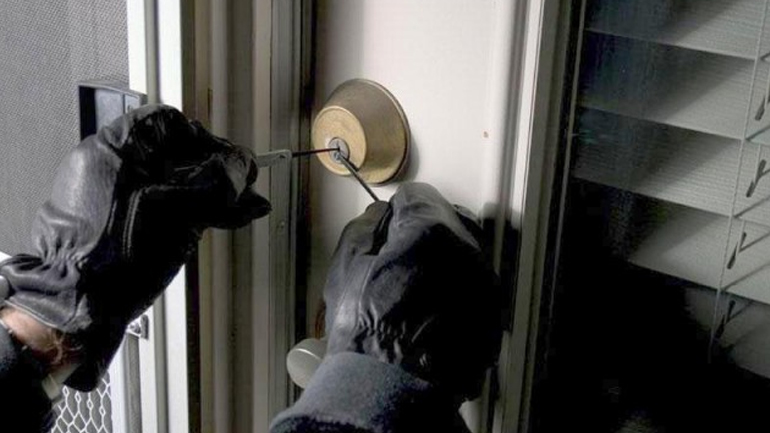 Θεσσαλονίκη: Συλλήψεις τριών ατόμων για διαρρήξεις