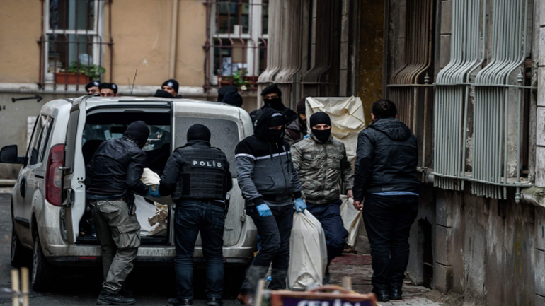 Έφοδος των Τούρκων κομάντο στα γραφεία του νόμιμου φιλοκουρδικού κόμματος HDP