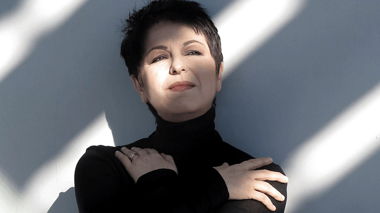 Σόνια Θεοδωρίδου – «Βραδιά Πανσελήνου» στον Αρχαιολογικό Χώρο της Ελευσίνας