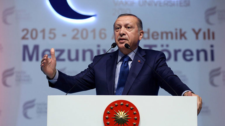 Απειλεί ο Ερντογάν: «Θα πλημμυρίσω την Ευρώπη με πρόσφυγες αν δεν δώσετε βίζα»