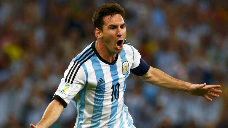 «Επιστρέφω γιατί αγαπώ υπερβολικά την πατρίδα μου»