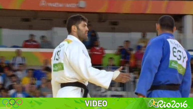 Ρίο 2016: Αρνήθηκε να δώσει το χέρι στον αντίπαλό του