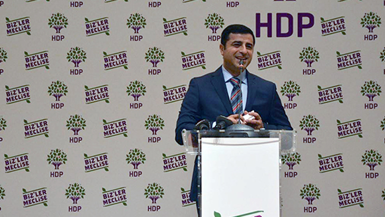 Τουρκία: Με φυλάκιση πέντε ετών κινδυνεύει ο επικεφαλής του HDP