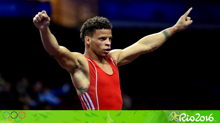 Πάλη: Χρυσός στα σημεία ο Κουβανός Μολίνα