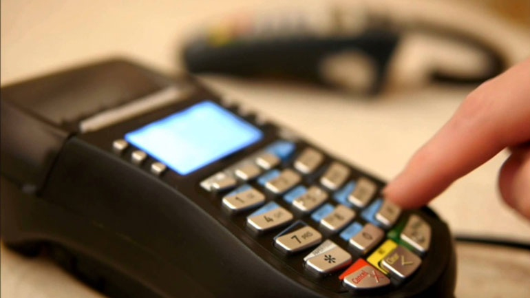 Σύλληψη για «πειραγμένο» μηχάνημα POS σε εστιατόριο στη Μύκονο