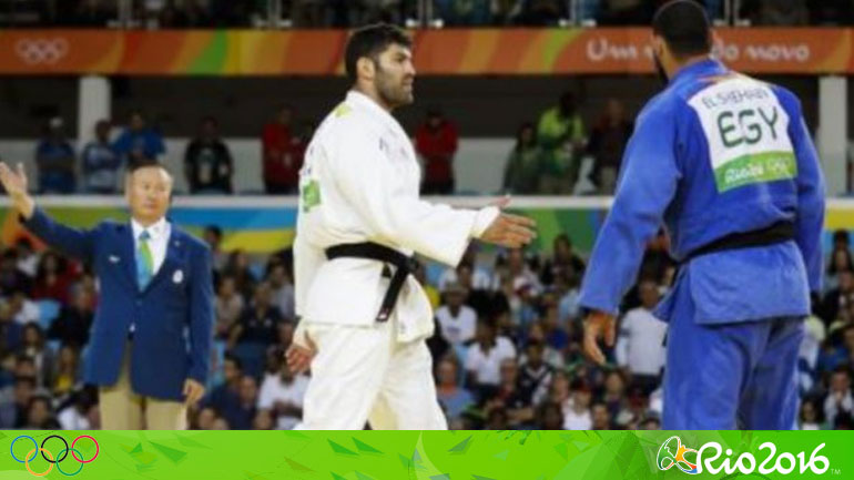 Τζούντο: Πρόωρα στη βάση του ο Αιγύπτιος που αρνήθηκε χειραψία στο Ρίο