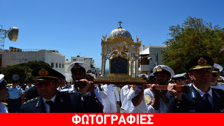 Με λαμπρότητα η Τήνος γιόρτασε την Κοίμηση της Θεοτόκου