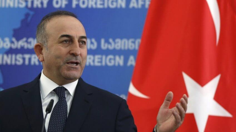 Τσαβούσογλου: «Τέλος η συμφωνία για το προσφυγικό αν δεν αρθεί το καθεστώς βίζας τον Οκτώβριο» Τσαβούσογλου: «Τέλος η συμφωνία για το προσφυγικό αν δεν αρθεί το καθεστώς βίζας τον Οκτώβριο»