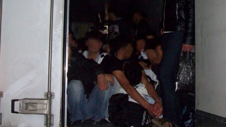 Πάτρα: Συνελήφθη οδηγός φορτηγού για παράνομη διακίνηση αλλοδαπών