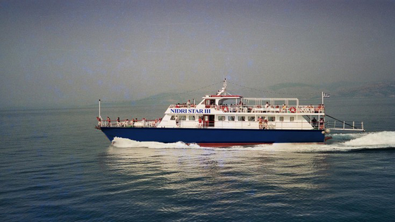 Επιβατικό πλοίο έμεινε από καύσιμα στη Λευκάδα!