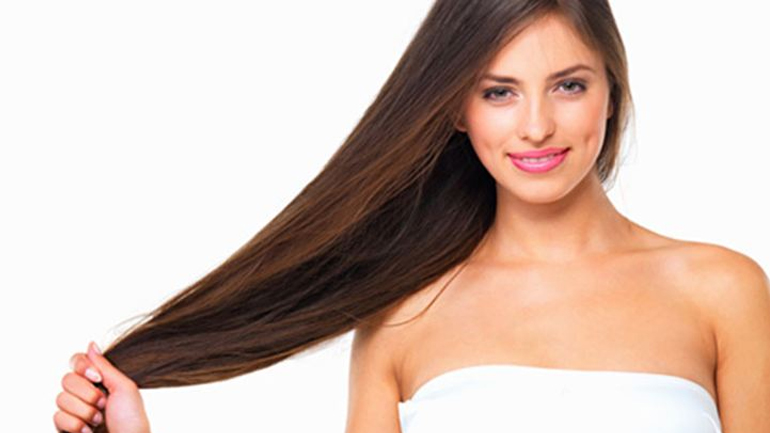 Εύκολη σπιτική μάσκα μαλλιών κατά της τριχόπτωσης