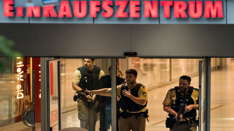 Να ποιος έδωσε το όπλο στον ψυχοπαθή δολοφόνο που αιματοκύλησε το “mall” του Μονάχου