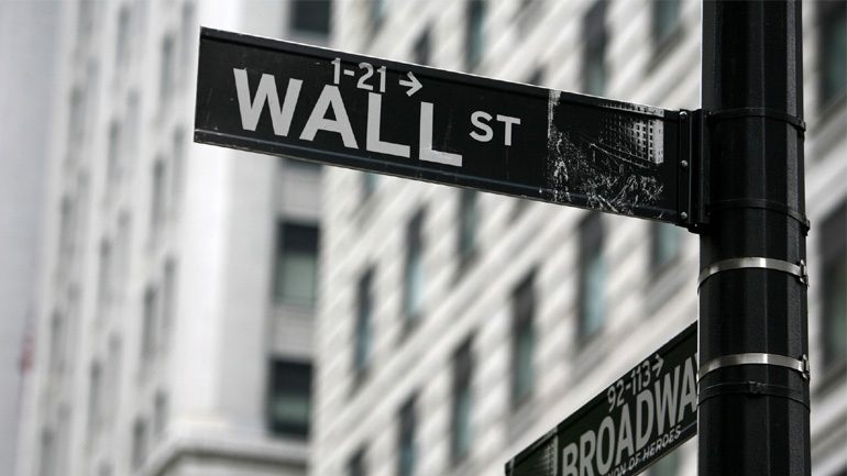 Οριακά κέρδη στη Wall Street