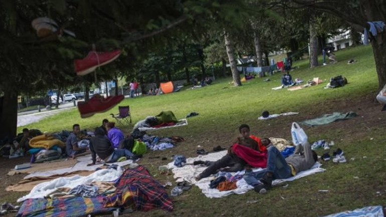 Ιταλία: Δημιουργείται καταυλισμός για μετανάστες που δεν κατάφεραν να μπουν στην Ελβετία