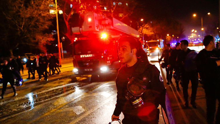 Τουρκία: Τρεις νεκροί και 40 τραυματίες από έκρηξη αυτοκινήτου