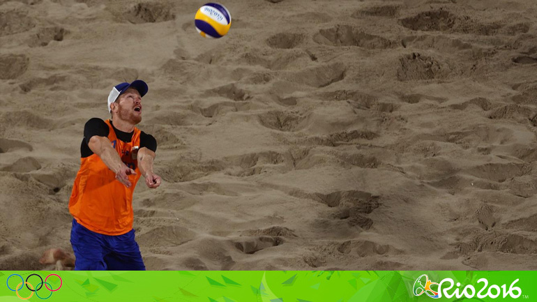 Μπιτς βόλεϊ: «Χάλκινοι» οι Ολλανδοί Μπρόουερ και Μιούσεν