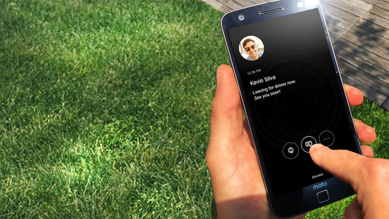 H Motorola υποστηρίζει ότι η Samsung της έκλεψε το “always on” χαρακτηριστικό της οθόνης