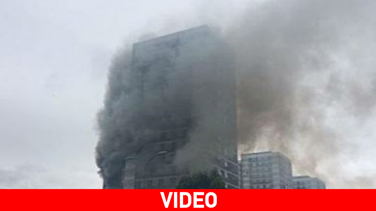 Συναγερμός στο Λονδίνο από φωτιά σε 19όροφη πολυκατοικία