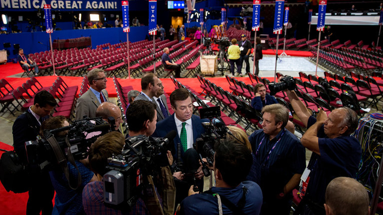 Παραιτήθηκε ο διευθυντής της προεκλογικής εκστρατείας του Τραμπ