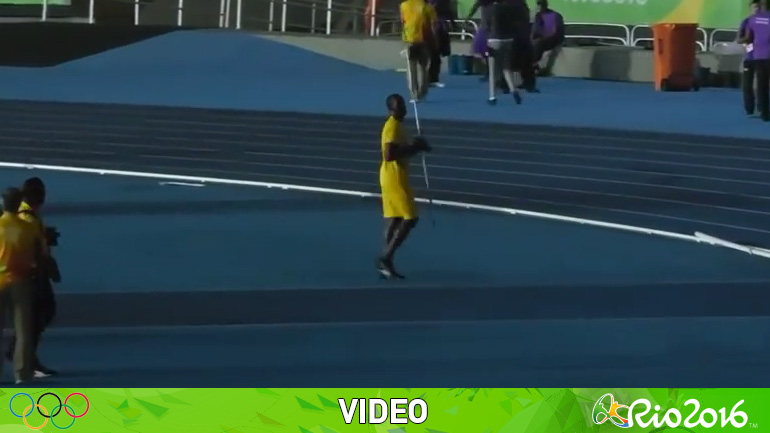 Ρίχνει και ακόντιο ο Μπολτ!