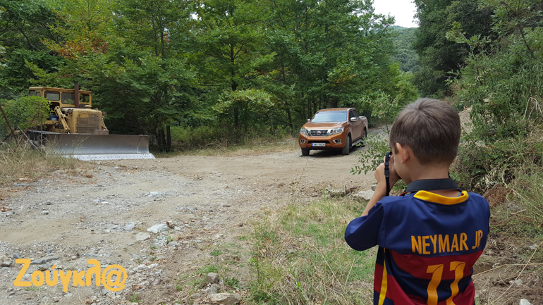 Neymar Jr. και Nissan Navara: εικόνα επιπέδου Champions league