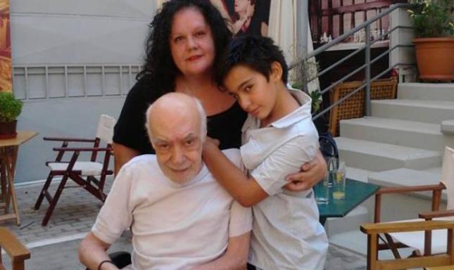 Με τη σύζυγό του Μαίρη και τον γιο του Νίκο